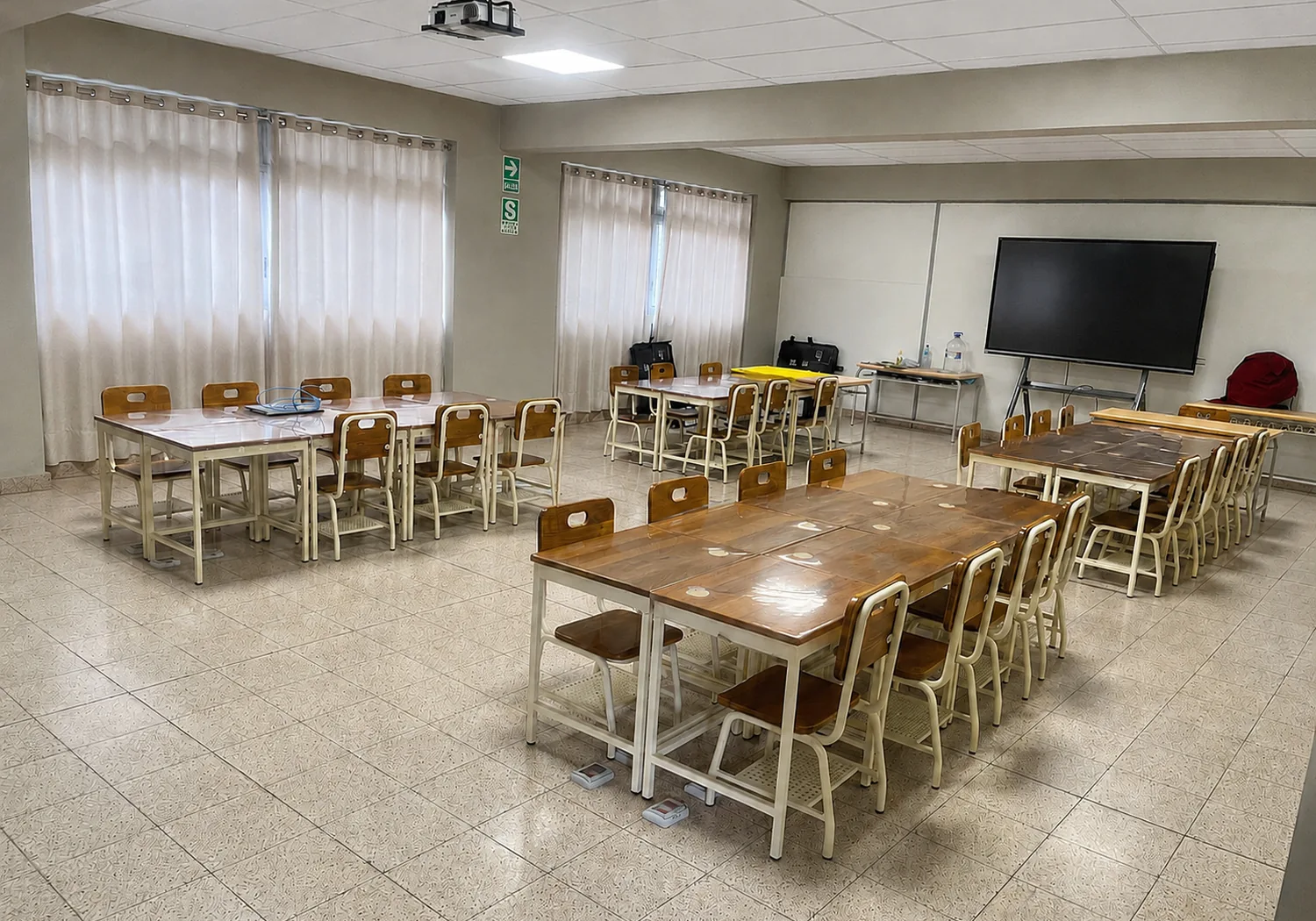 Colegio Bicentenario IE046: vista 5